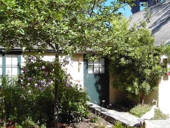 Edgemere Cottages