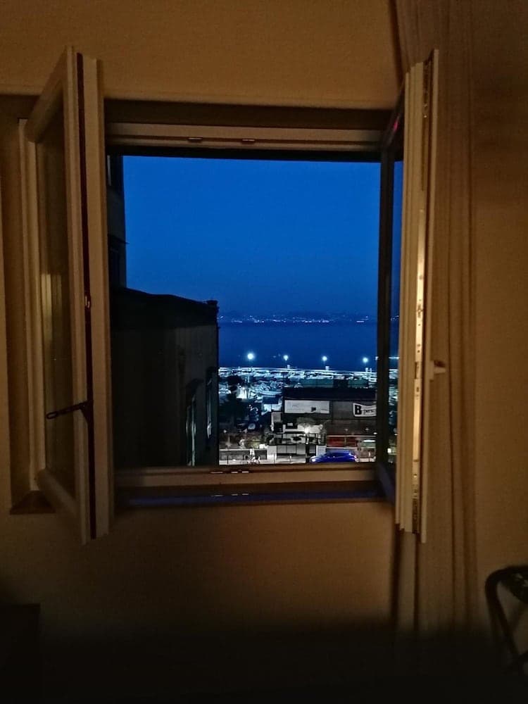 Napoli D'Amare
