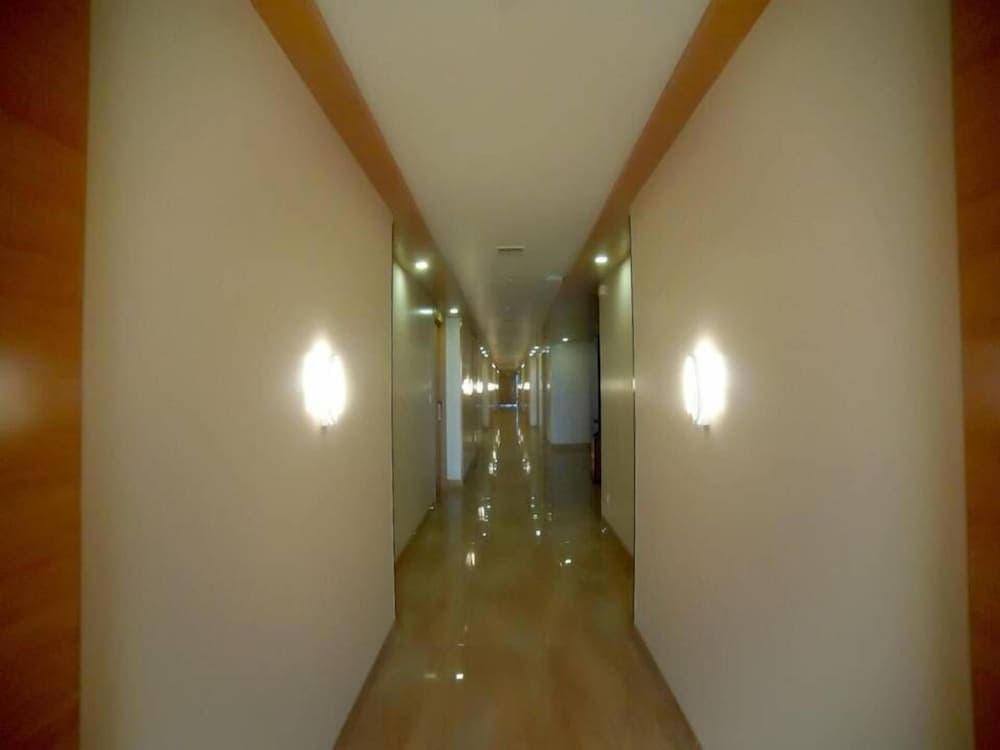 Alexander Luxury Hotel