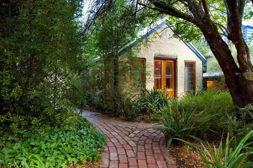 Rubys Amethyst Cottage