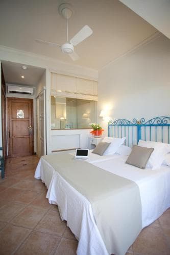 Hostal la Savina