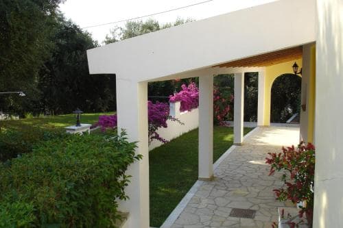 Ferouli Residence