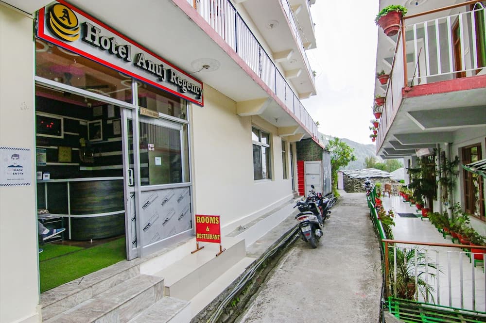 FabHotel Anuj Regency