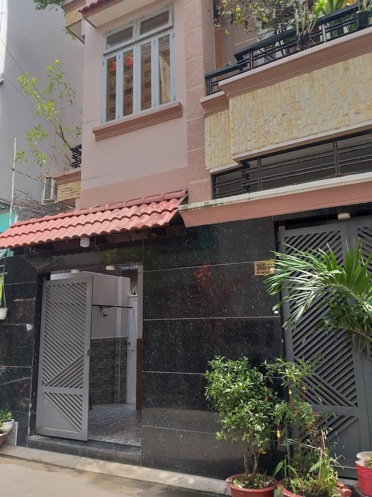 Nam Anh Hotel 69-71 Phan Xích Long, Q.Phú Nhuận - by Bay Luxury