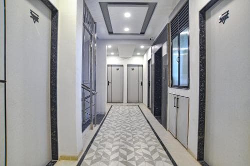 FabHotel Dev's Inn