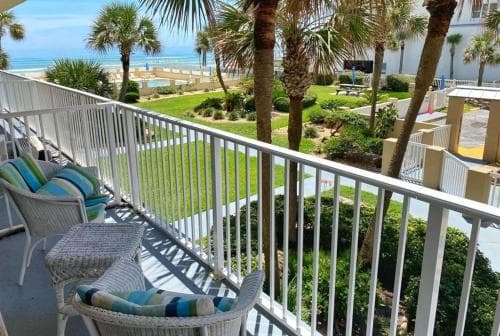 Castaways Resort Studios