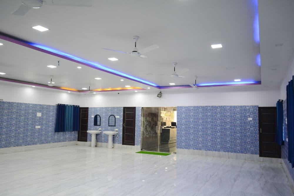 Dhanraj Residency