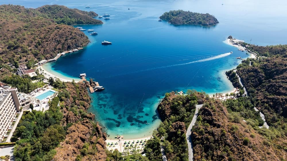 D Maris Bay