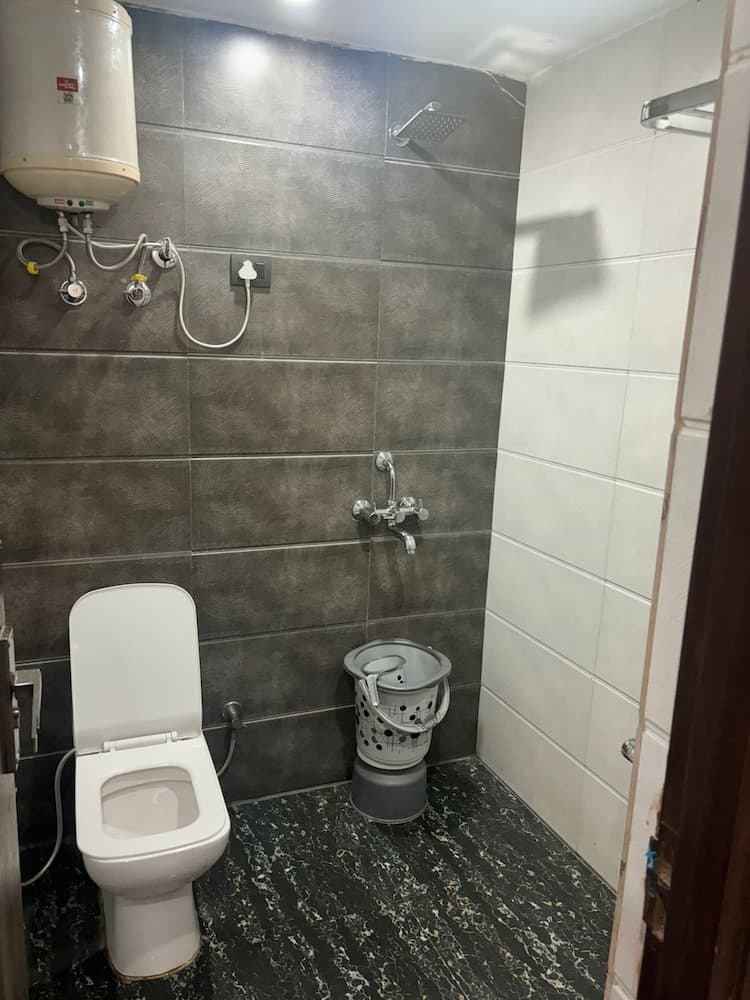 hotel swastik palace