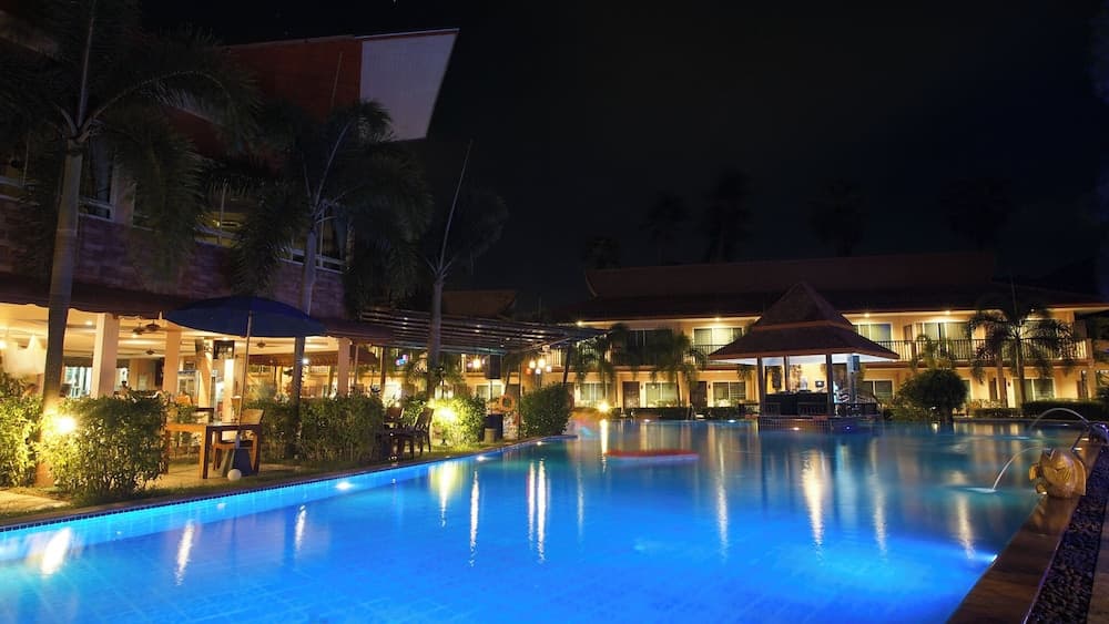 Chivatara Resort Bang Tao Beach Phuket - SHA