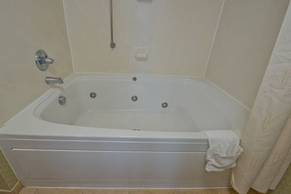 Comfort Suites