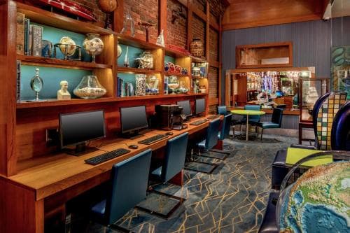 Harborside Inn
