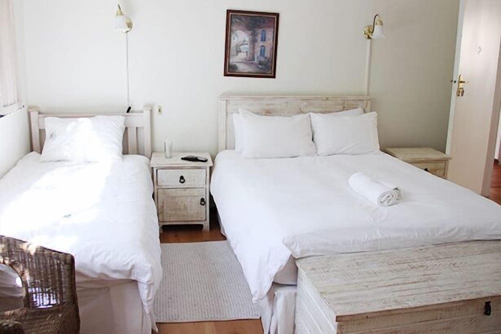 Winelands Lodge