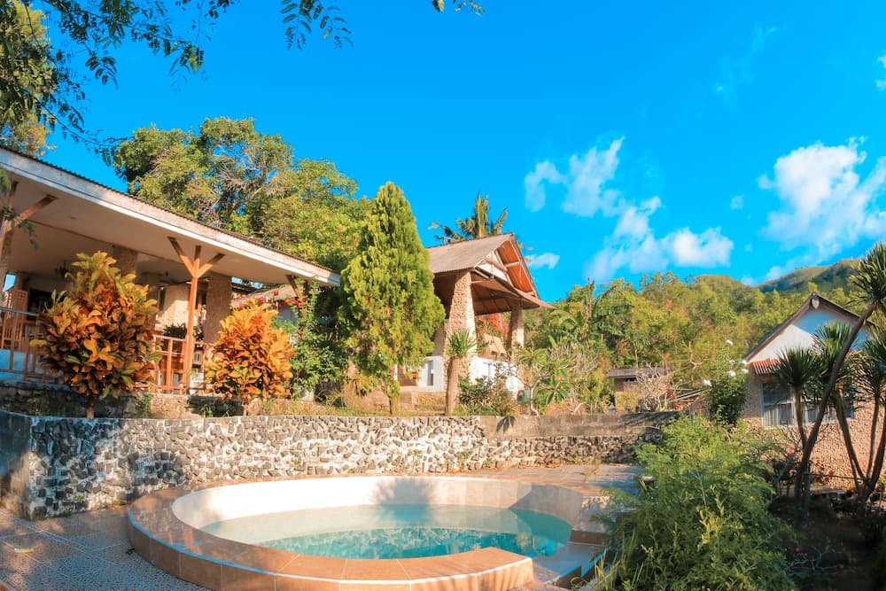 Annaya House