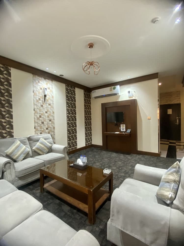 Aral Hotel