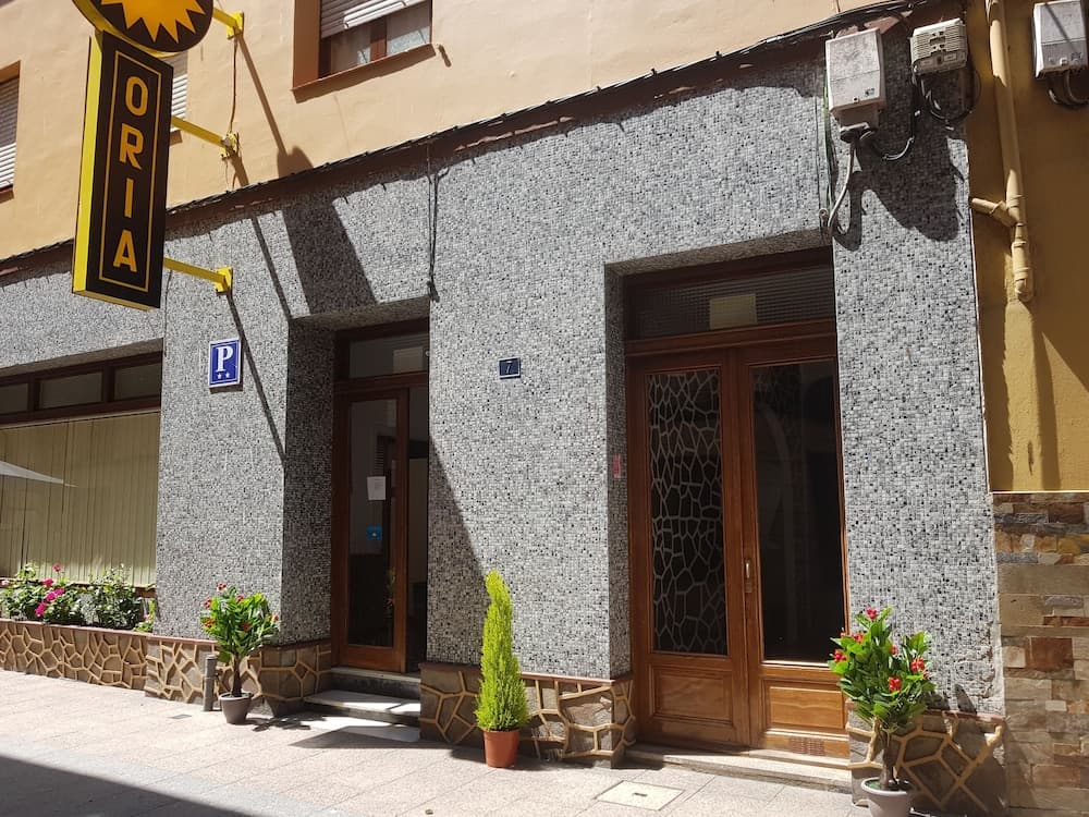 Pensión Oria