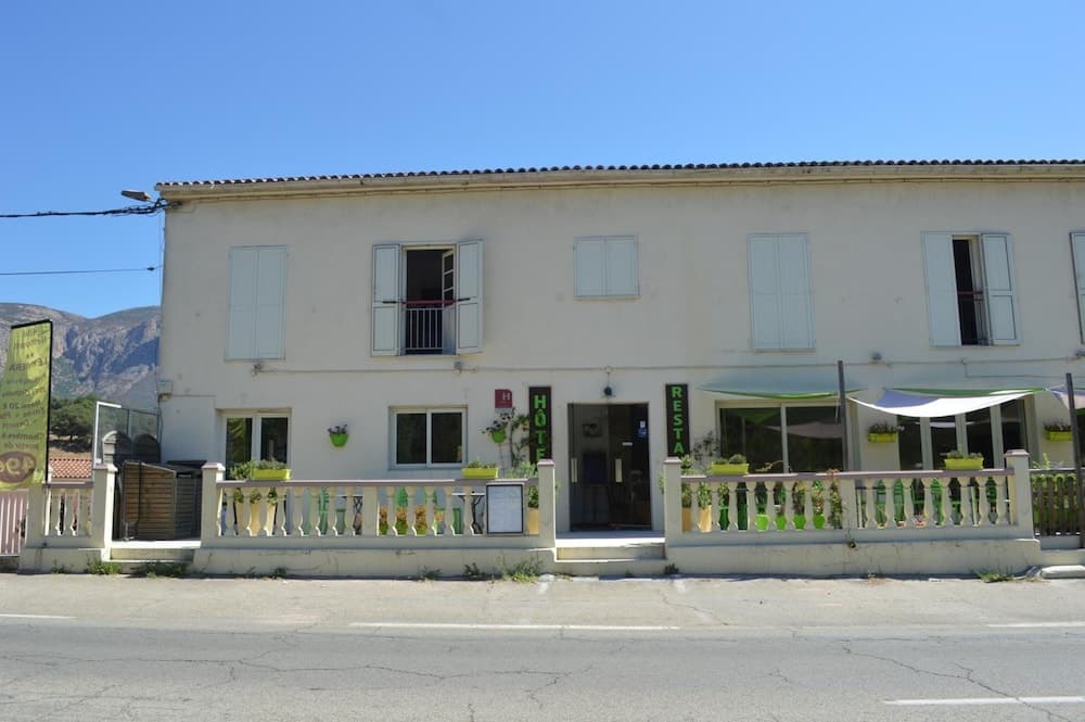 Le Riviera