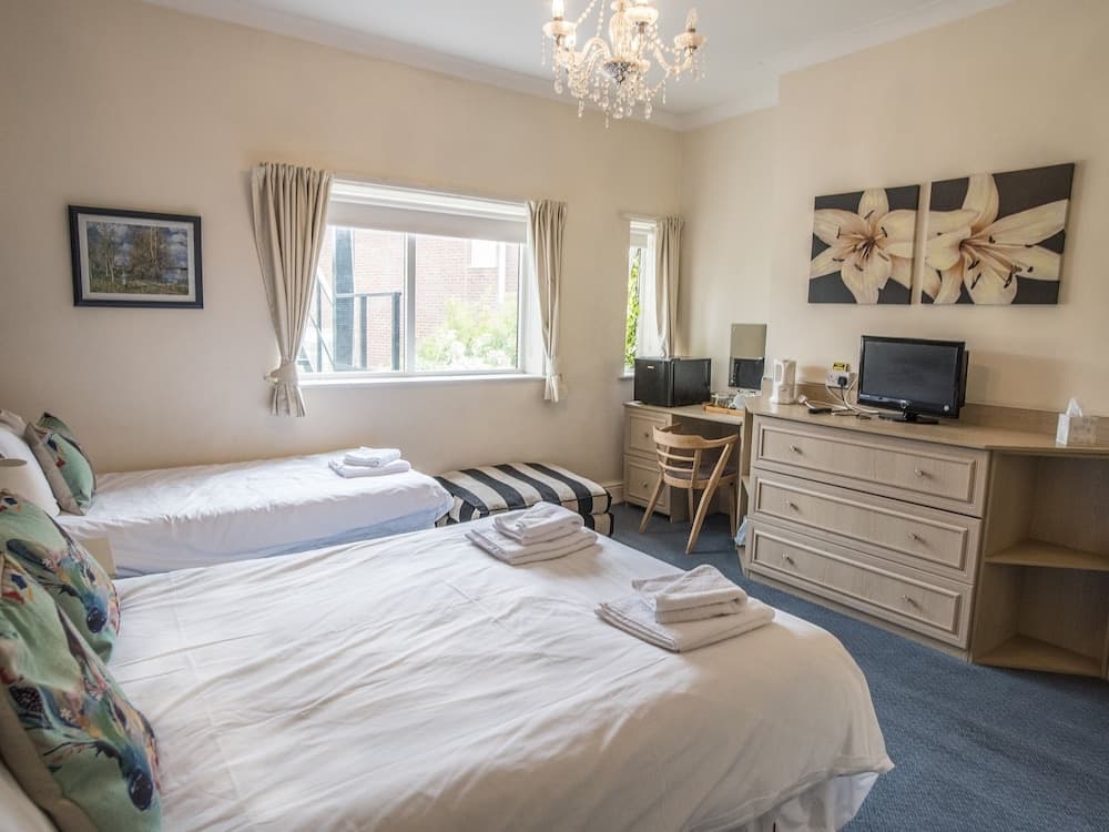 Baytrees Hotel
