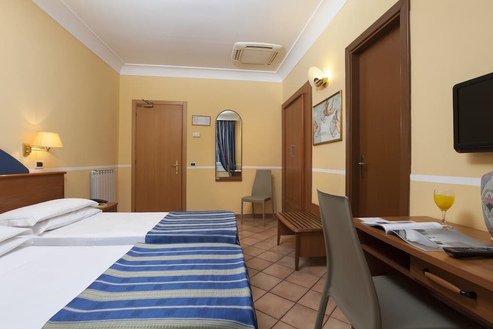 Kennedy Hotel