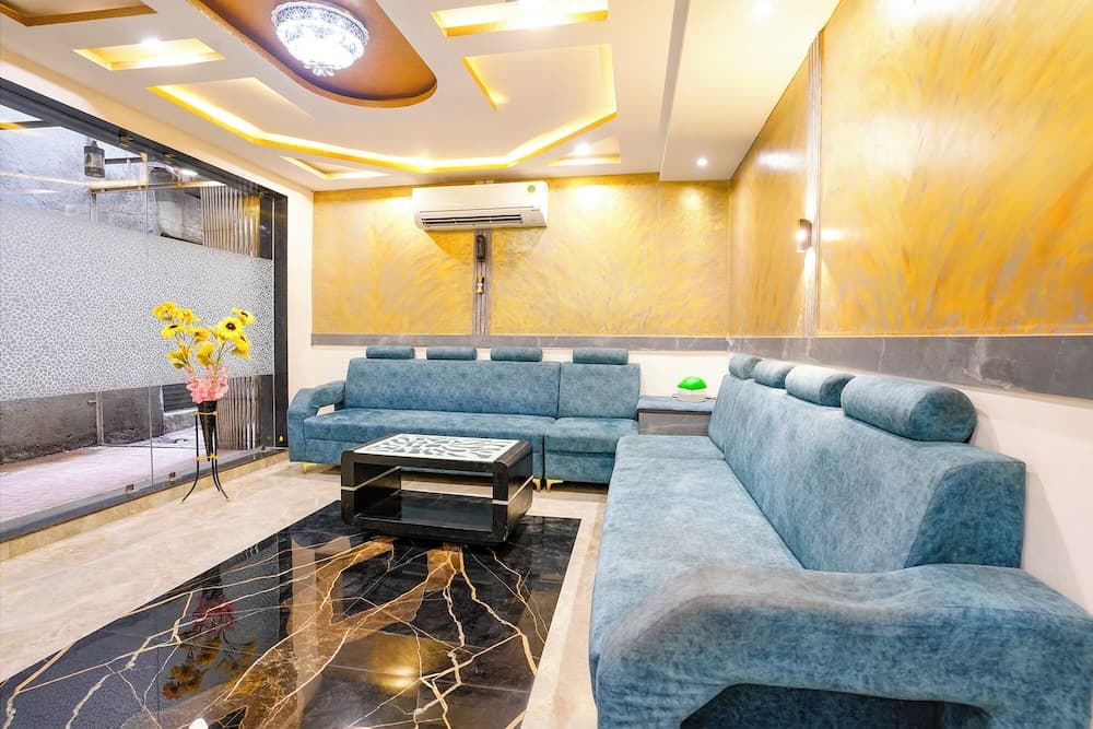 Fabhotel Bkc Annex