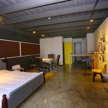 Mini More Hotel