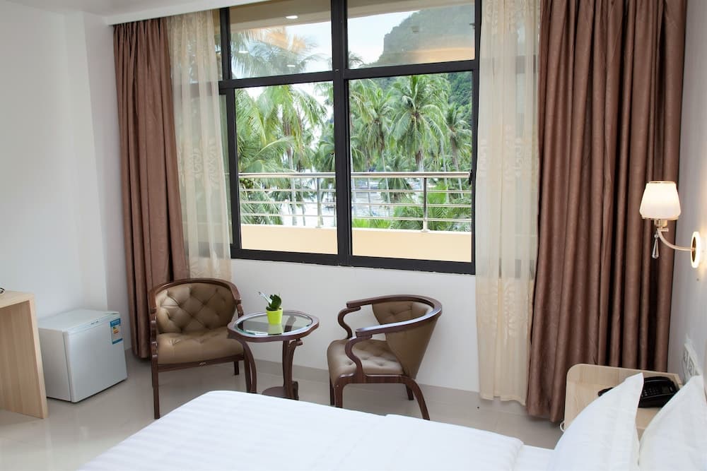 One El Nido Suite