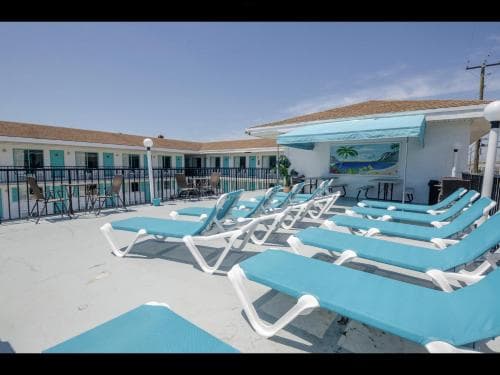 Surf Comber Motel