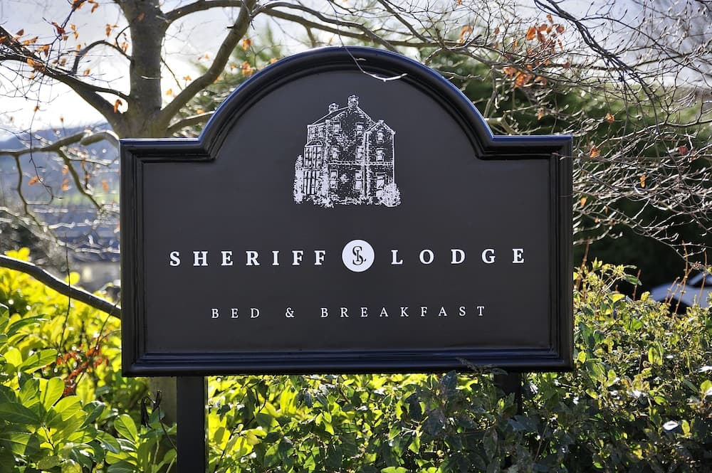 Sheriff Lodge