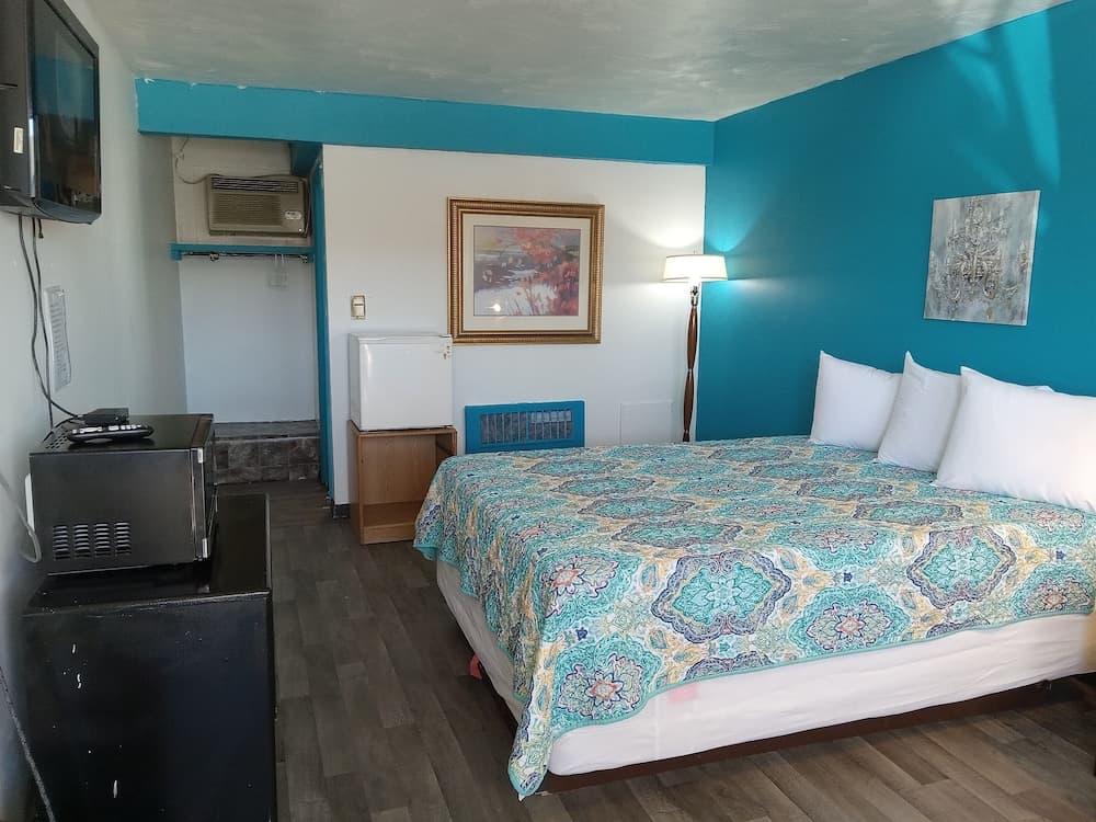 Capri Motel