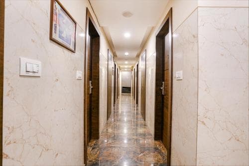 FabHotel Vertigo Suites