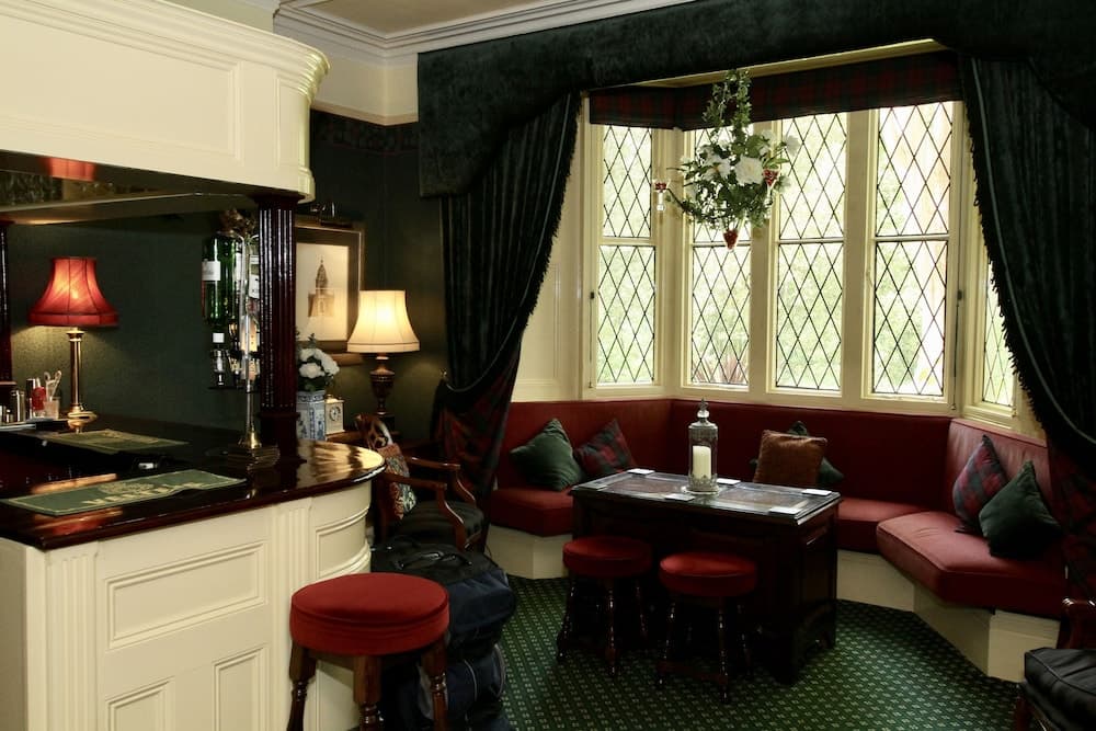 Rylstone Manor Hotel