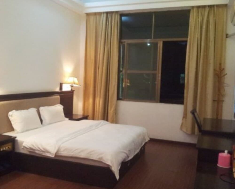 Yonghan Vacation Inn