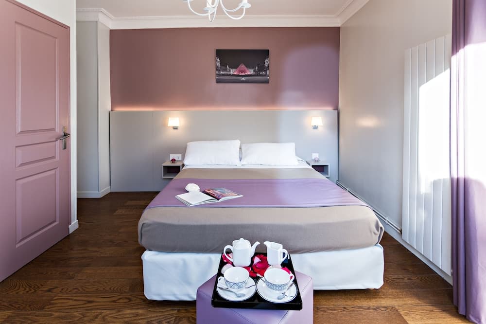 Modern Hotel
