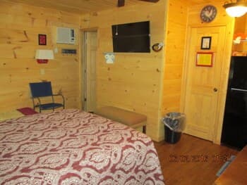 Little Easy Cabins