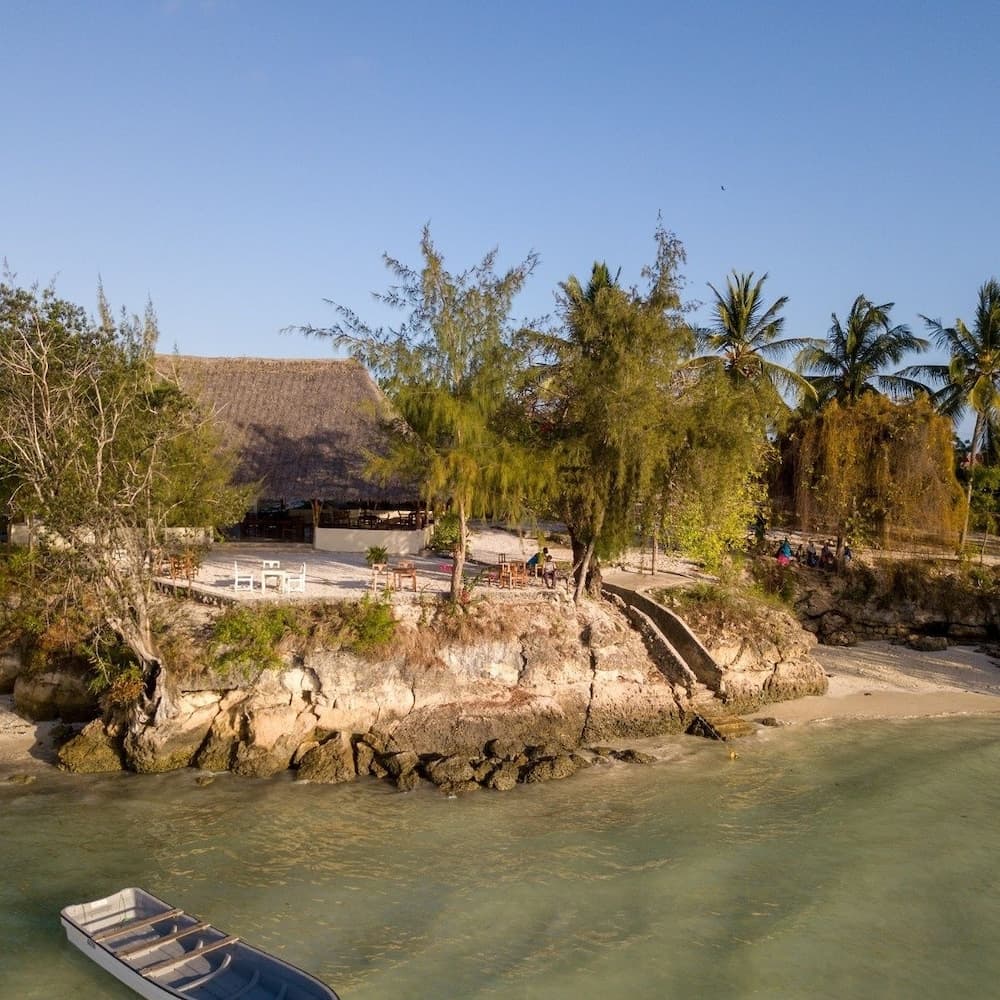 Kizi Dolphin Lodge