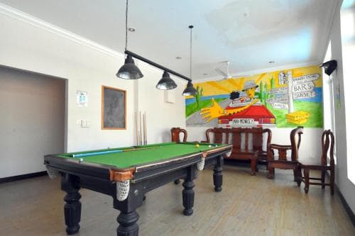 Mad Monkey Hostel Kampot