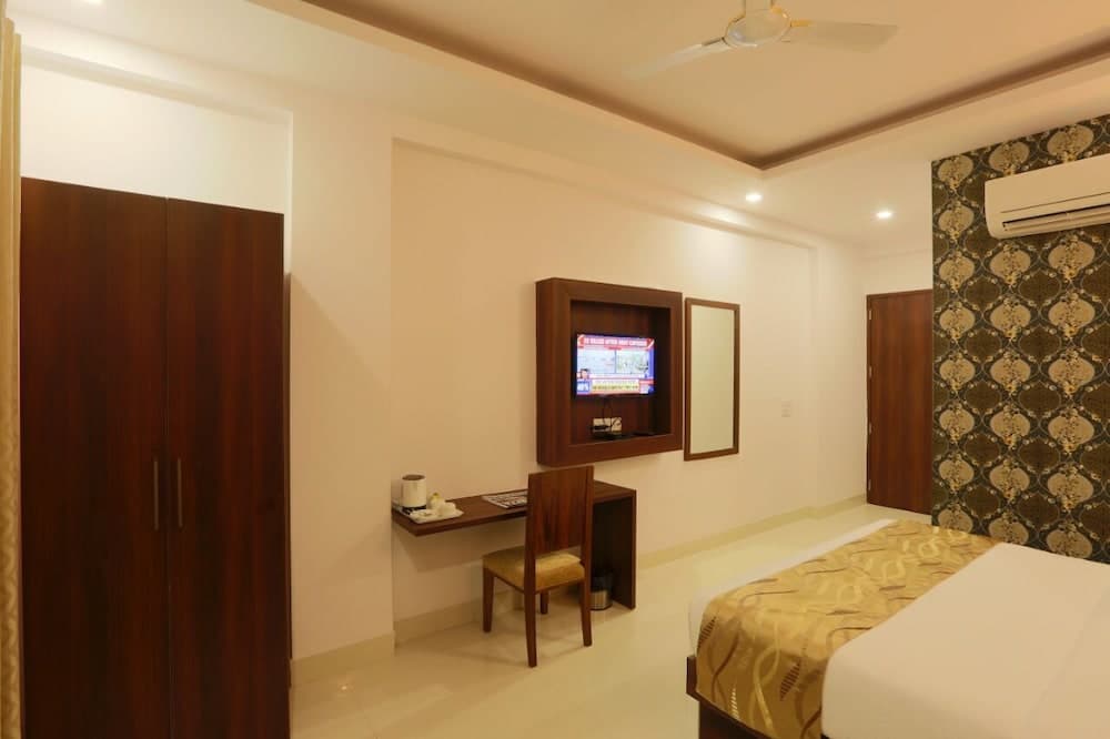 Hotel DR Indraaprasthaa