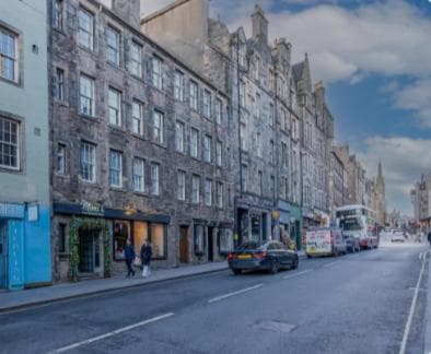 Royal Mile Famous Canongate Flat