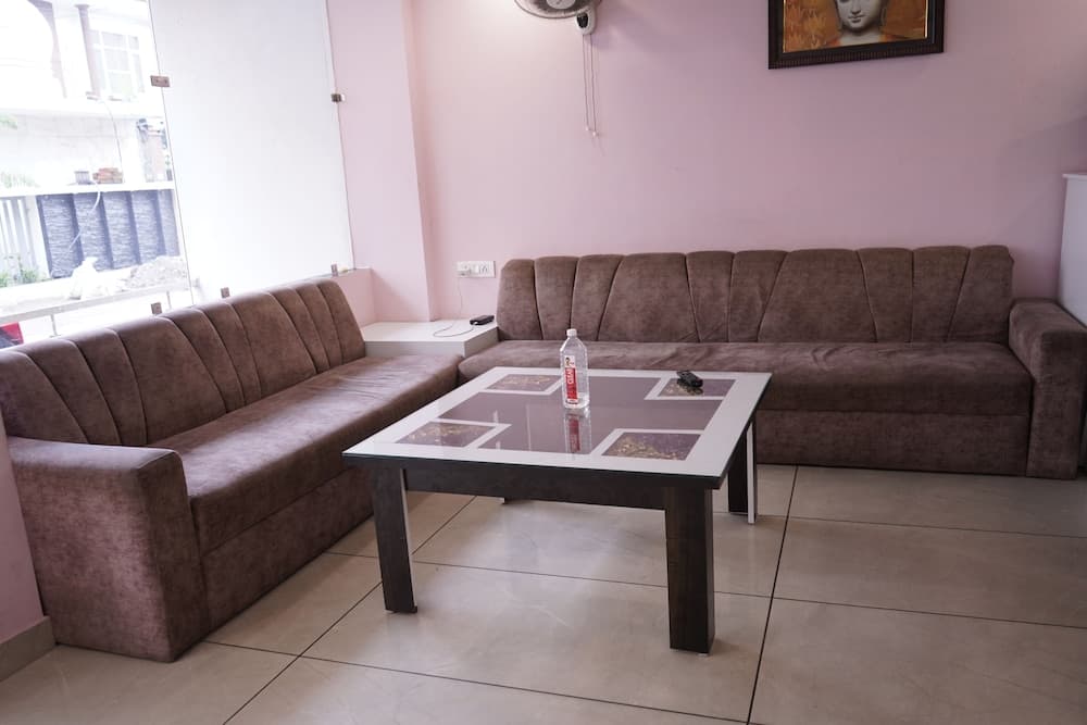 Hotel Tulsi Inn