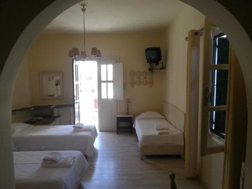 Studios and Suites Rania