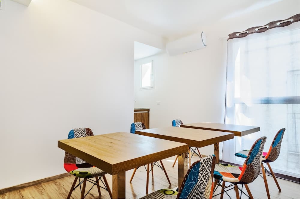 B&B Alusea