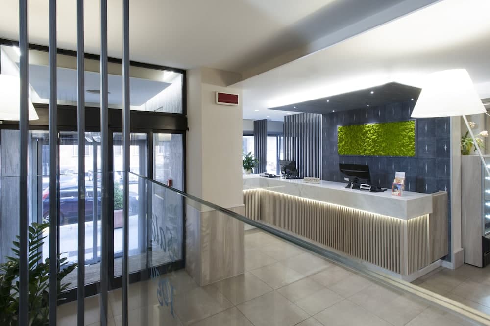 Hotel Gamma