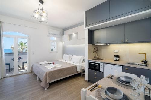 Renata Mare Apartments