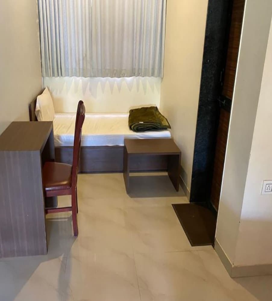 Saanvi Resort Bhavnagar