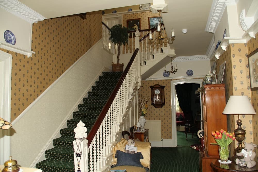 Rylstone Manor Hotel