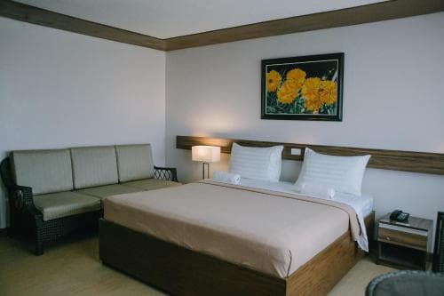 Leope Hotel