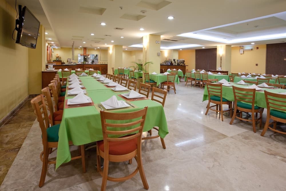 Hipico Inn