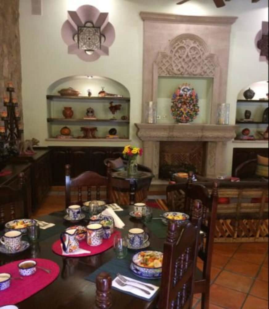 Antigua Capilla Bed and Breakfast