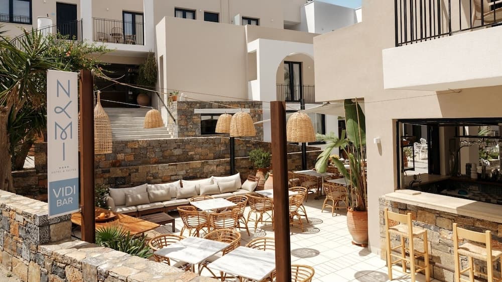 Nami Hotel & Suites