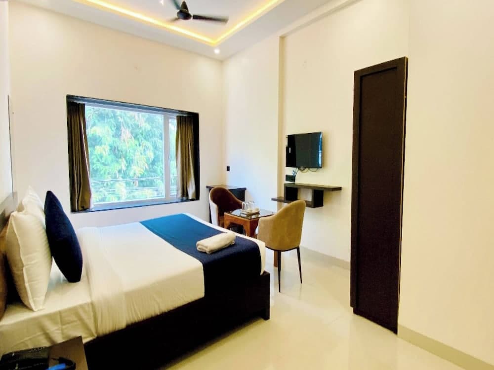 Hotel URS Palace